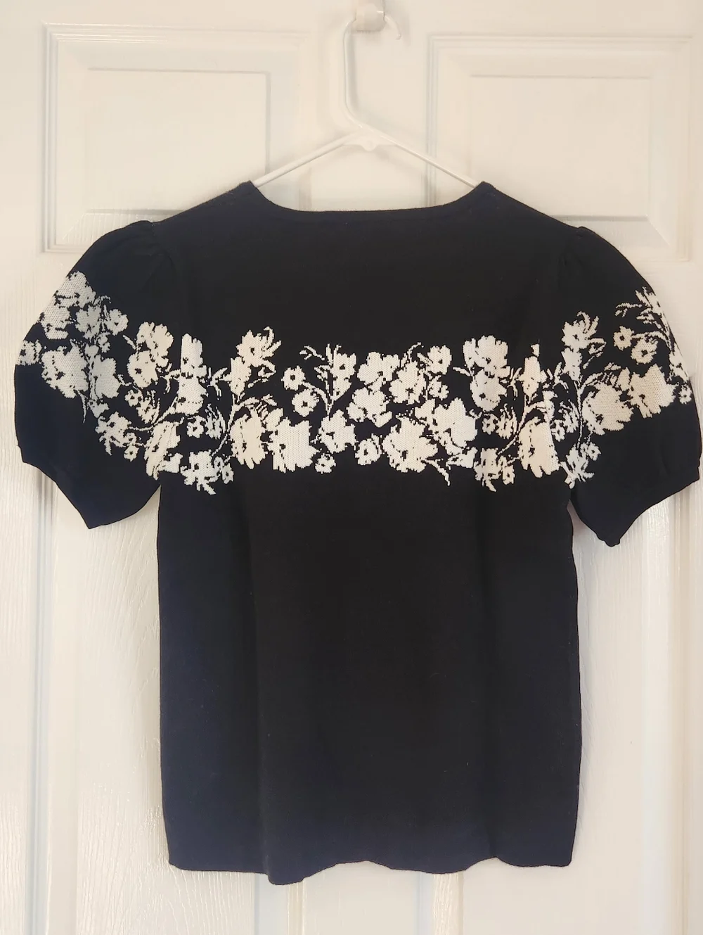 Elie Tahari Knit Puff Sleeve Top with Floral Band - Picture 3 of 5